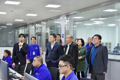 創(chuàng)新驅(qū)動(dòng)，材料先行——李壽生會(huì)長(zhǎng)調(diào)研天原集團(tuán)新材料研發(fā)新突破